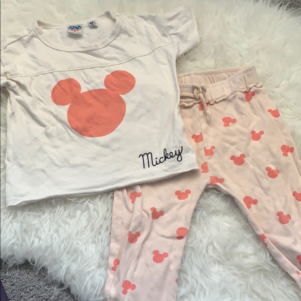 Disney set
